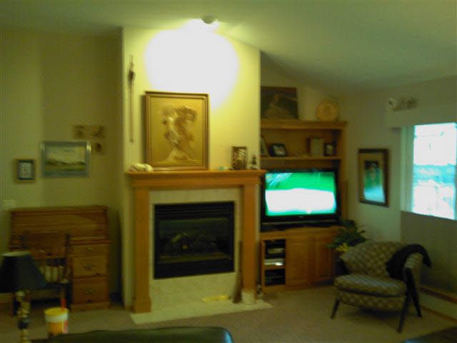 803 Surrey Ln, Maize, KS 67101