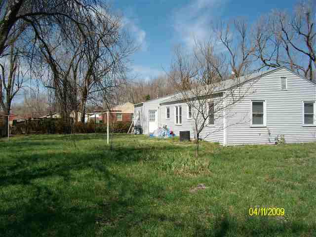 401 W 34th St, Wichita, KS 67204