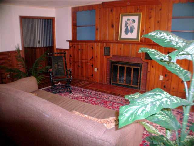 5836 E Blueridge, Wichita, KS 67208