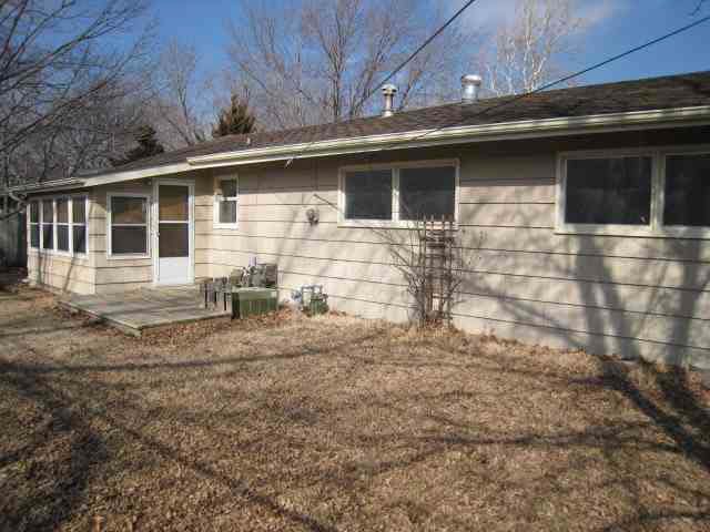 1317 W 9th, Newton, KS 67114