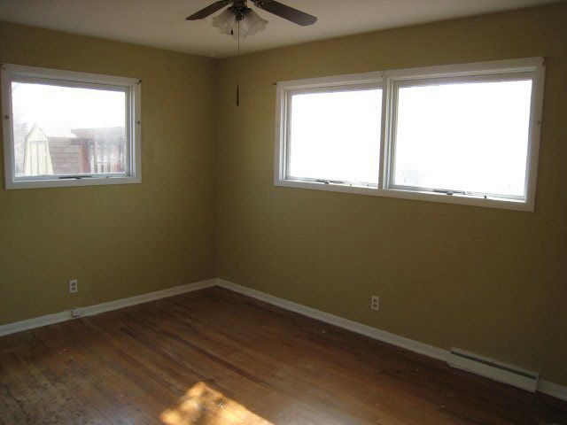 1317 W 9th, Newton, KS 67114