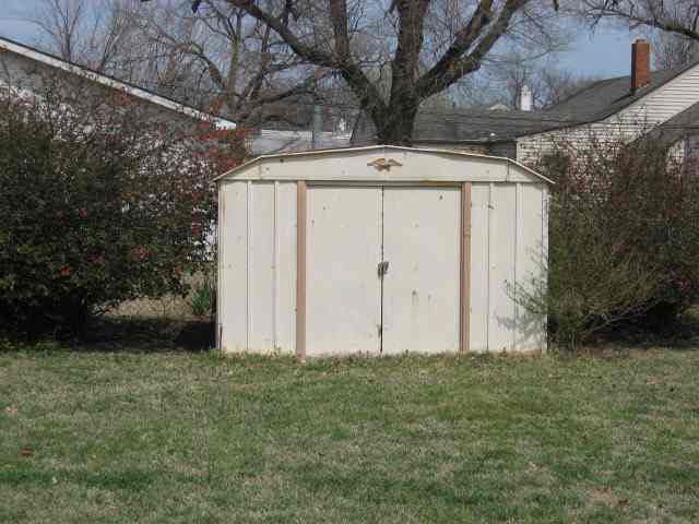 2402 Rivera, Wichita, KS 67211