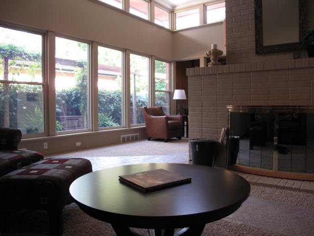 3615 E Mossman, Wichita, KS 67208