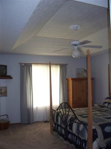 325 W Willow Ct, Goddard, KS 67052