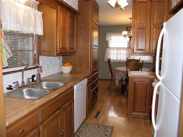 1424 N Community, Derby, KS 67037