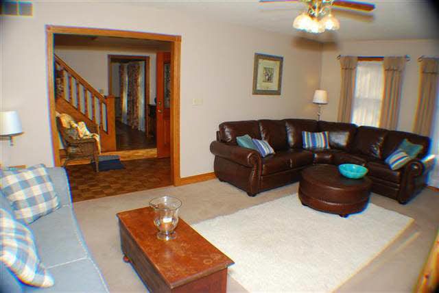 900 Whippoorwill Rd, Derby, KS 67037