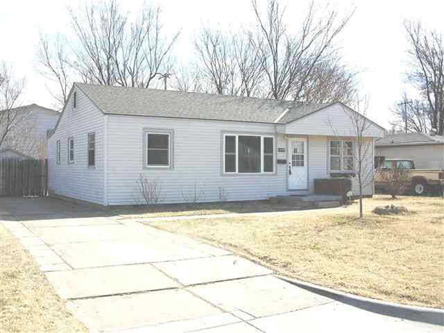 2002 S Everett, Wichita, KS 67213