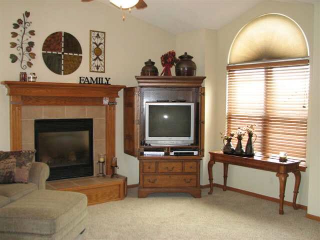 1714 Buckeye Ct, Andover, KS 67002