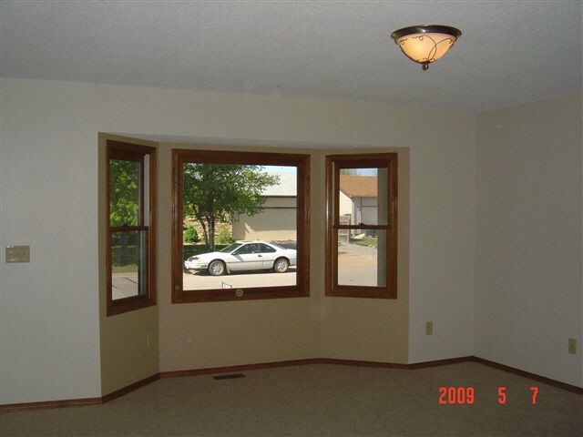 6325 W 35th, Wichita, KS 67215