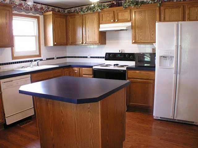 4826 E 44th Ct N, Bel Aire, KS 67220