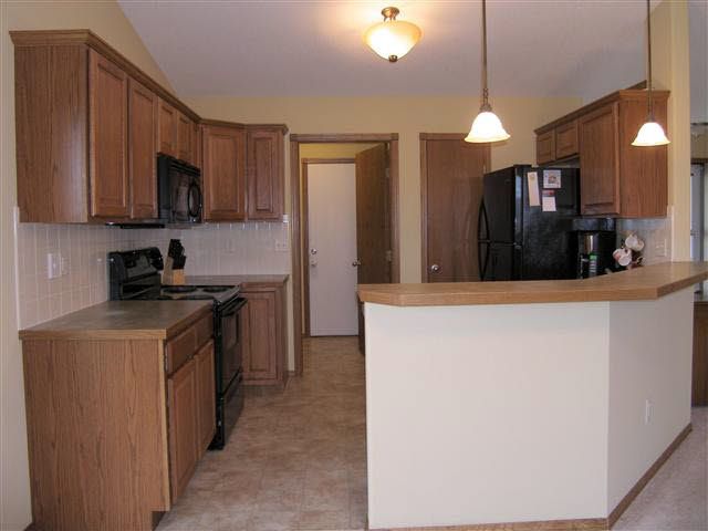 2712 Keys Ct, Derby, KS 67037
