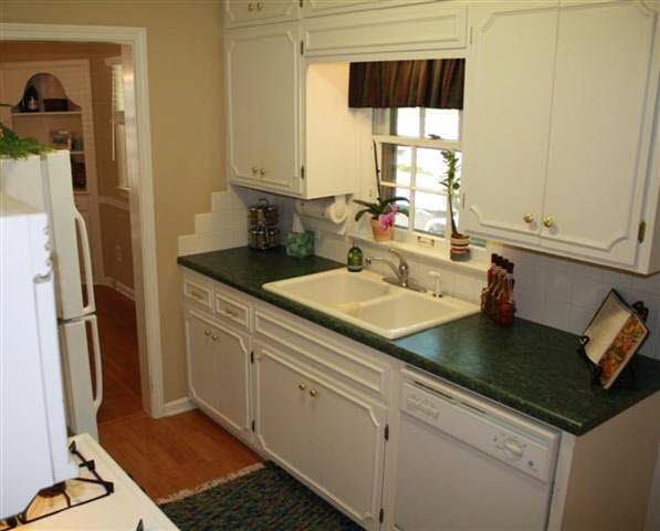 236 S Pinecrest, Wichita, KS 67218