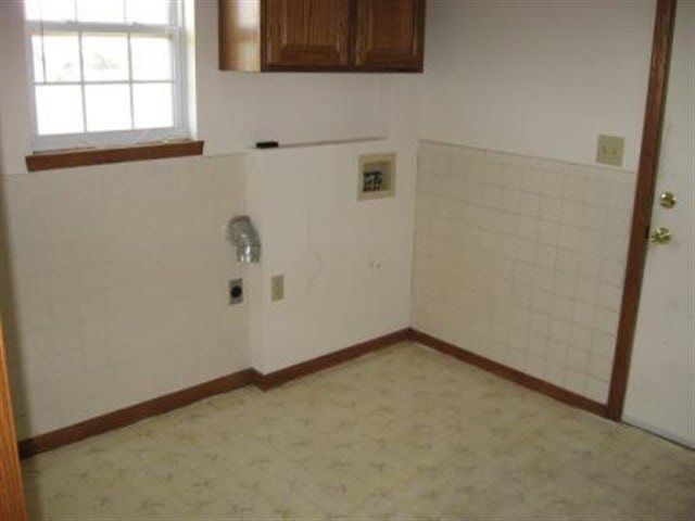 5540 E 37th St N, Bel Aire, KS 67226