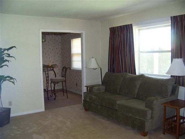 821 Maxwell, Wichita, KS 67217