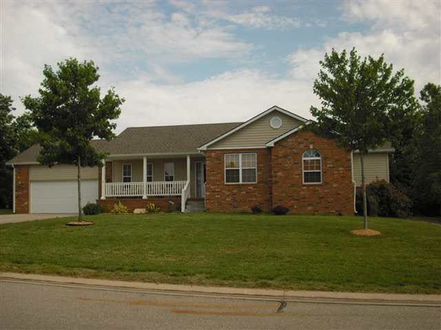 612 E 34th, Winfield, KS 67156