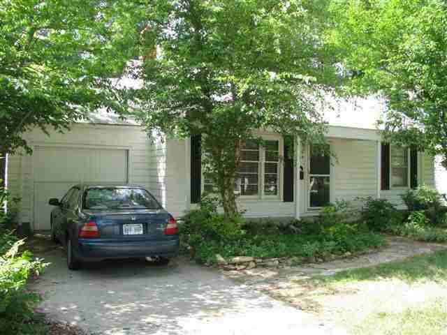 2614 S Sennett, Wichita, KS 67211