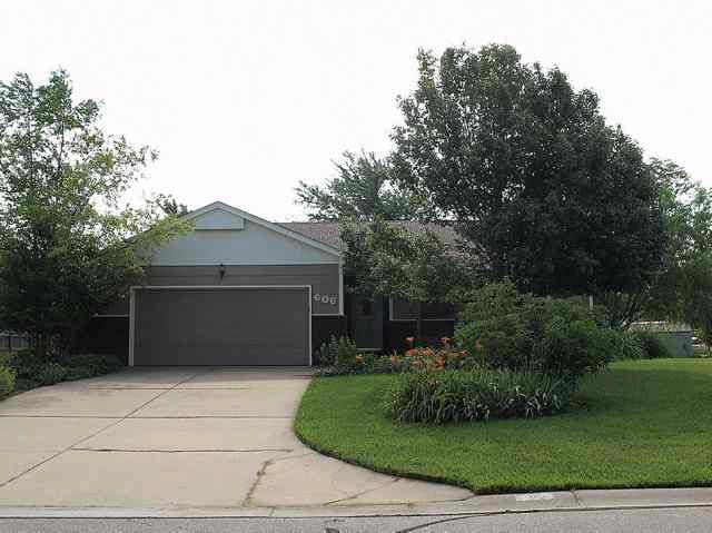 606 N Ridgeway, Rose Hill, KS 67133