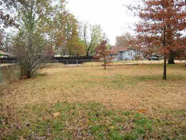 3253 N Porter, Wichita, KS 67204