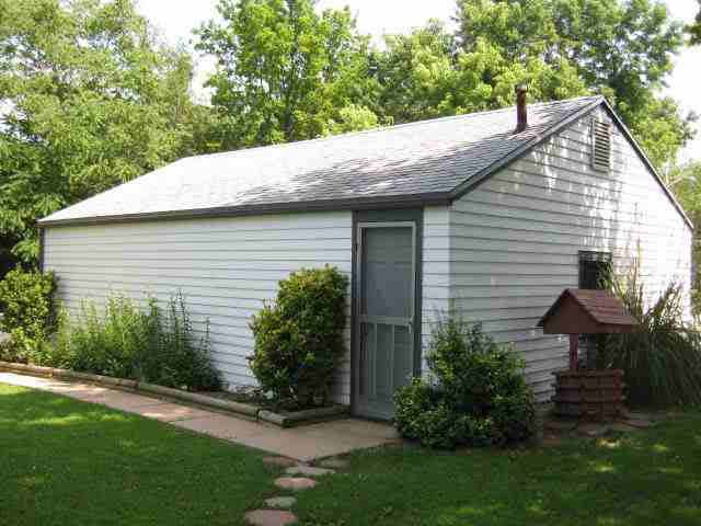 1419 E Crowley, Wichita, KS 67216