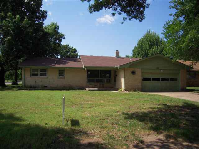 6321 E 9th, Wichita, KS 67208