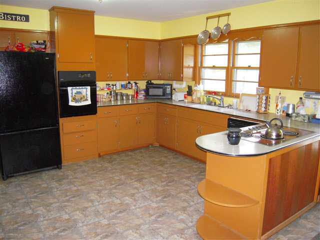 6321 E 9th, Wichita, KS 67208