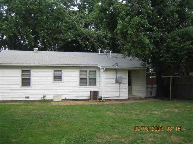 946 N Buckner, Derby, KS 67037