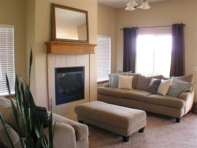 4342 Shadow Glenn Ct, Wichita, KS 67226