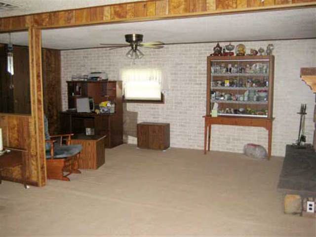 4543 S Vine Ave, Wichita, KS 67217