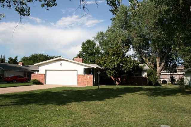 1302 Lawrence Ln, Wichita, KS 67206