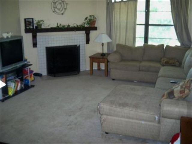 4906 E Looman, Wichita, KS 67220