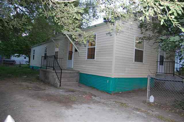 2974 S Davidson, Wichita, KS 67210