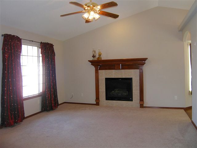 8 W Son Ct, Valley Center, KS 67147