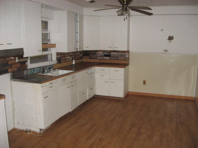 1521 N Broadview, Wichita, KS 67208