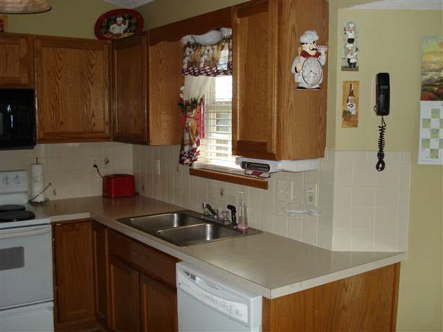 1720 Country Walk, Mulvane, KS 67110
