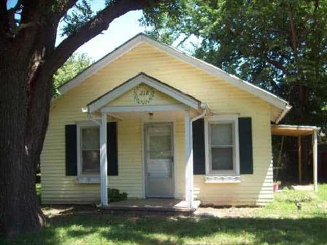 218 N Oak, Goddard, KS 67052