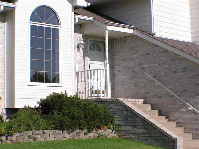 2019 S Beech, Wichita, KS 67207