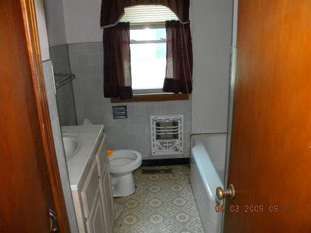 701 W 6th, Newton, KS 67114