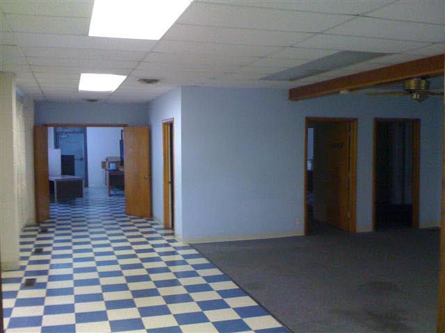 711 E Grand, Haysville, KS 67060