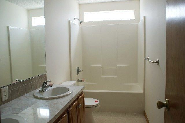 201 Tanner Trail Ct, Valley Center, KS 67147
