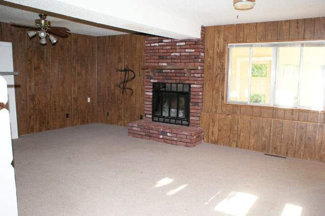 1144 Helen, Augusta, KS 67010