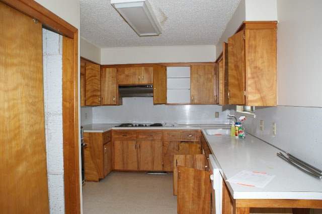 1144 Helen, Augusta, KS 67010