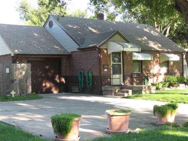 1216 N Edwards, Wichita, KS 67203