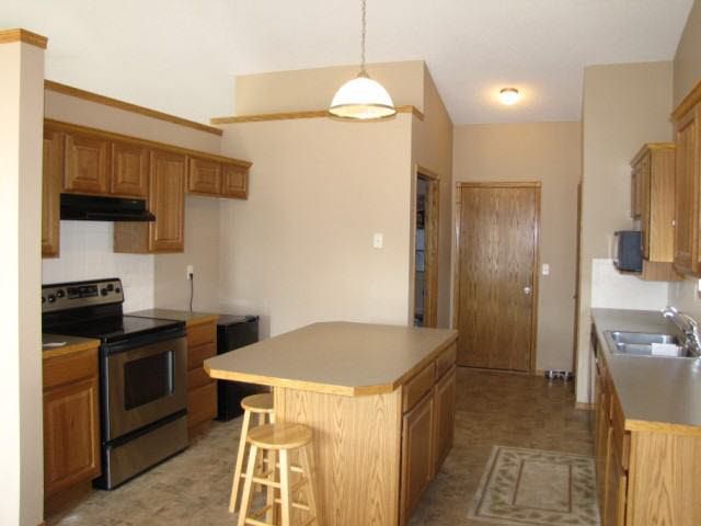 1120 Pembrook, Derby, KS 67037