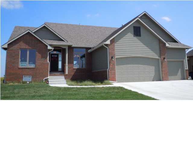 4004 N Bluestem Ct, Maize, KS 67101