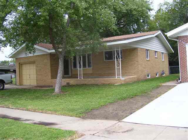 2202 E Blake, Wichita, KS 67211