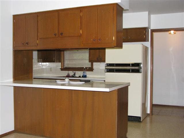 911 S Doreen, Wichita, KS 67207