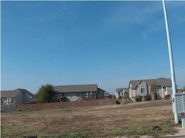 1409 Arbor Meadows, Derby, KS 67037