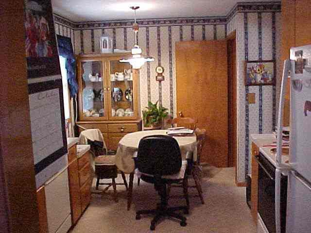 800 Allison St, Newton, KS 67114