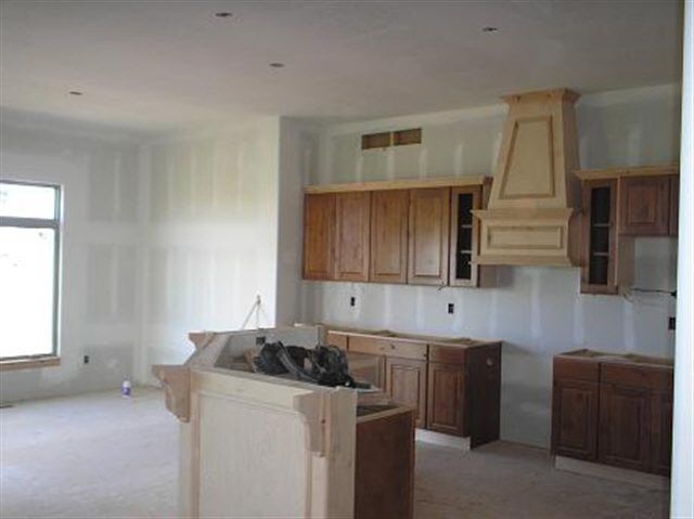 730 Bel Arbor, Derby, KS 67037