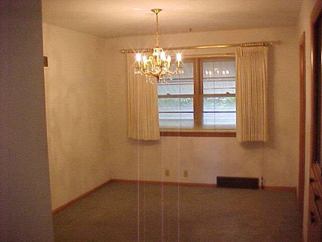 913 N Glendale, Newton, KS 67114